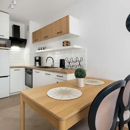 Apartman Modern With Garden And Parking In By Renters Gdańsk