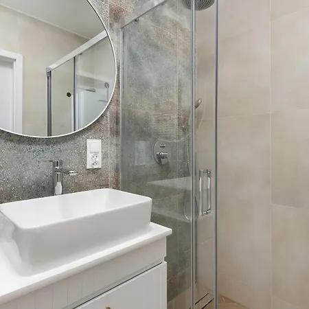 Modern With Garden And Parking In By Renters * Gdańsk