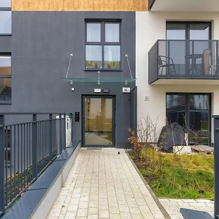 شقة Modern With Garden And Parking In By Renters *