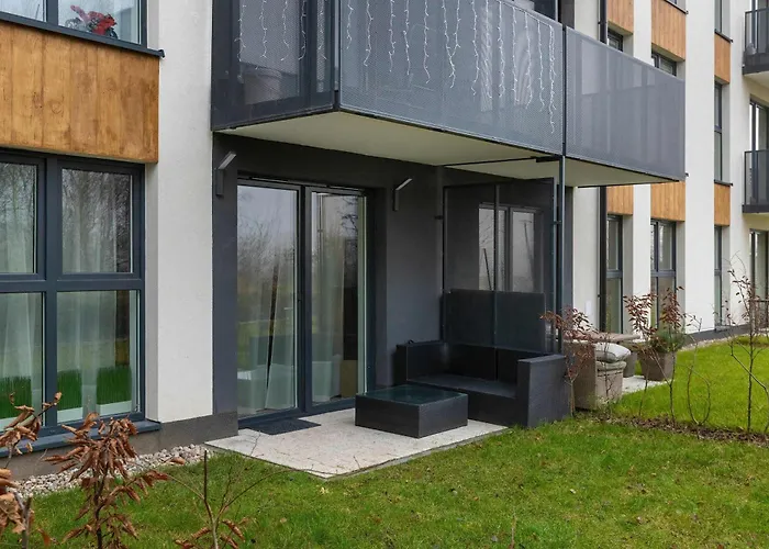 Apartamento Modern With Garden And Parking In By Renters *