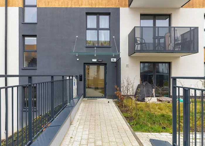 Apartman Modern With Garden And Parking In By Renters *